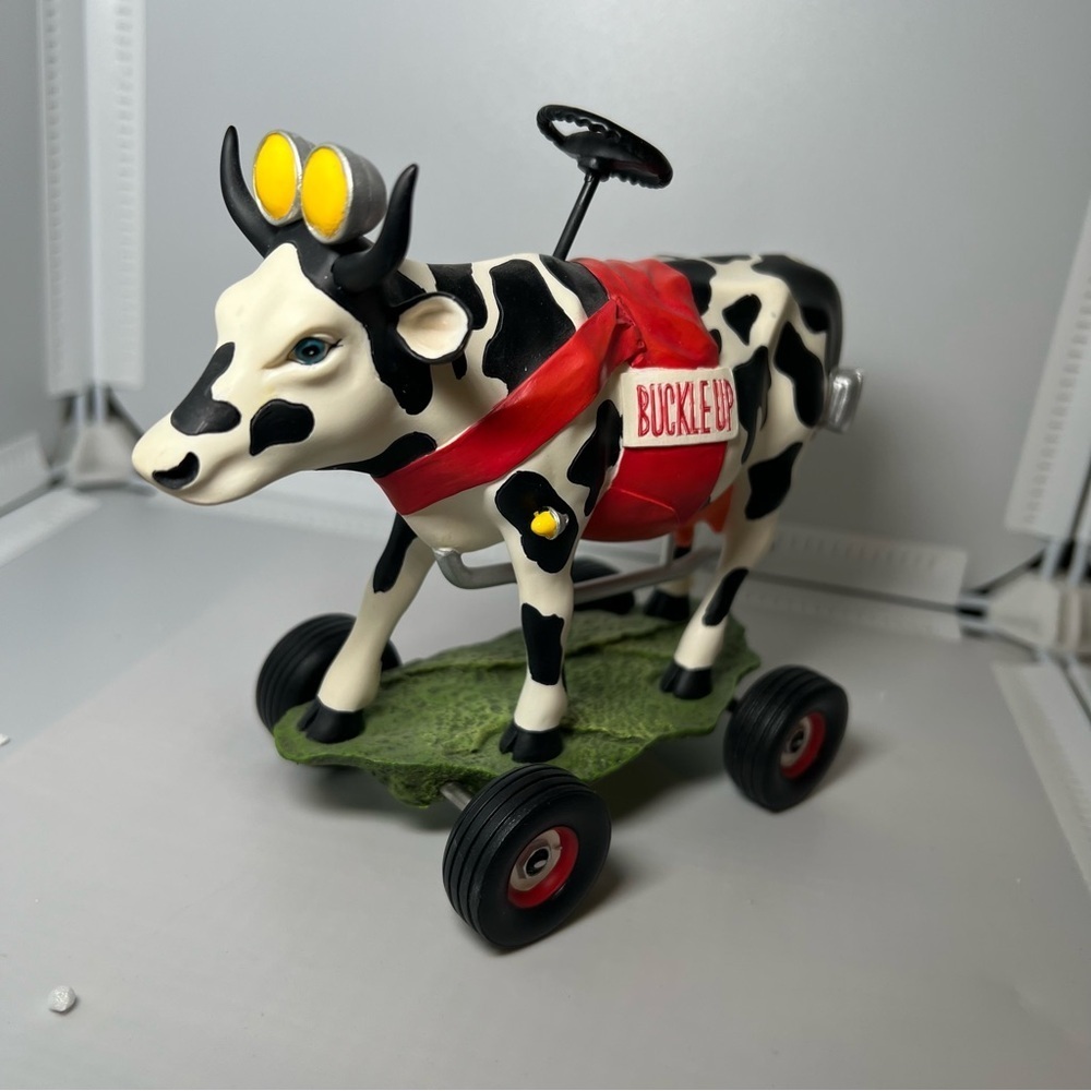 Cow Parade Buckle Up Betsy #9144 2002 Westland Giftware Rare - Picture 2 of 6